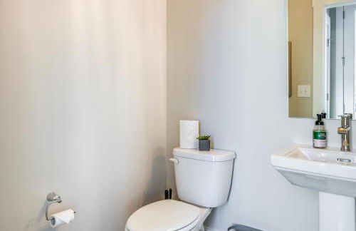 Cozy South Carolina Abode - Steps from Main Street - Foto 13