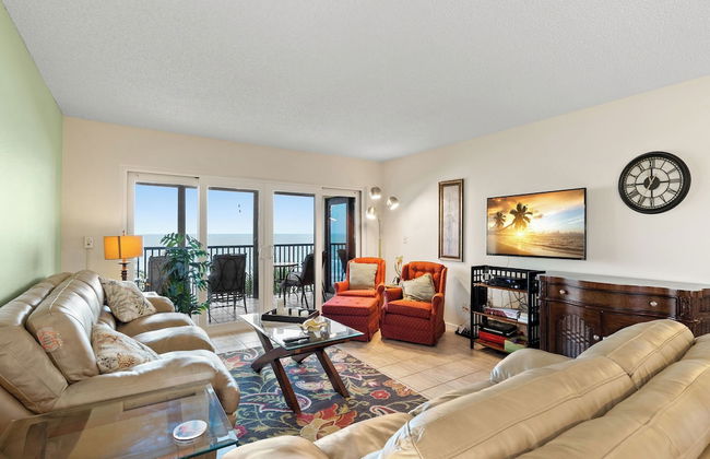 Reflections on the Gulf - Foto 1