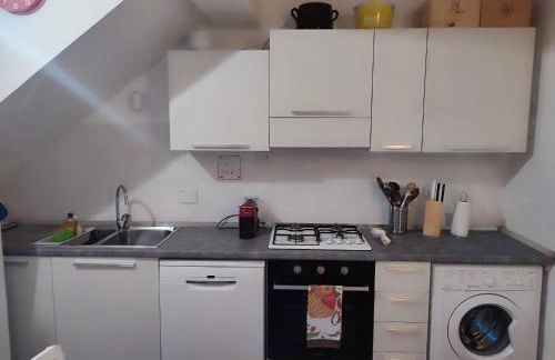 House in Central Todi with Sensational Views of Surrounding Countryside - Photo 7