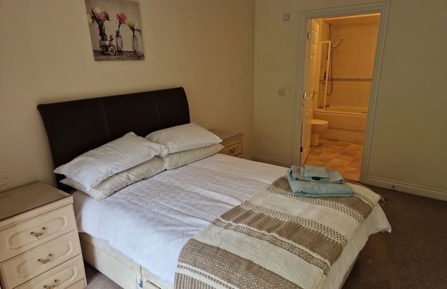 2 Bed Flat - Sleeps 4 - Parking - Wifi - Foto 3
