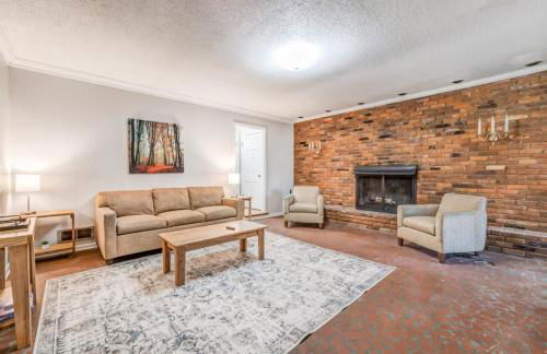 Near the Airport and Graceland Holmesdale Hideout - Foto 11