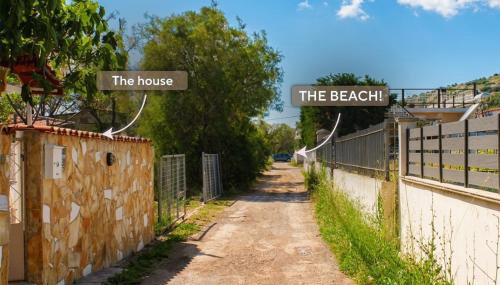 The Beach White House - 80m from the Beach - Renovated - Foto 2