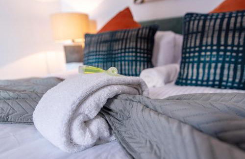 Victoria Apartments Stylish 3BR in Hartlepool - Photo 36