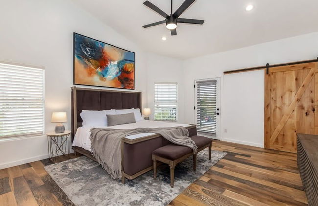 Sunburst Estate Htd Pool Putt Grn Sleeps 14 - Foto 25