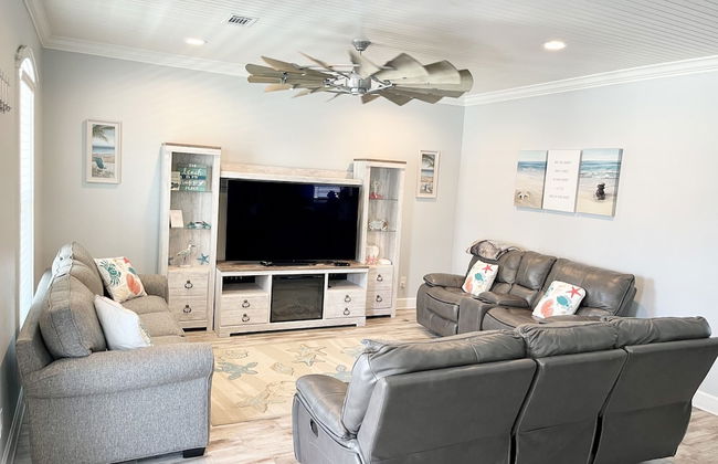 Tequila Sunrise 4 Bedroom Home by RedAwning - Photo 31