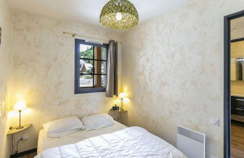 Bel appartement 4 pers, terrasse, parking privé, proche ski et thermes - FR-1-403-98 - Foto 3