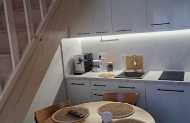 SOLEK, Apartamenty hotelowe i pokoje gościnne ze śniadaniem, przyjazne zwierzętom, wyjątkowe, z widokiem na Jezioro Jamno i w bardzo bliskiej odległości od morza - Foto 43