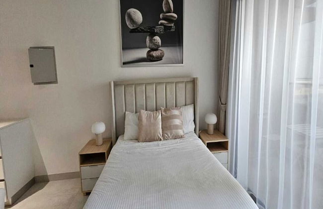 Luxury Studio in Jumeirah Village Circle - Photo 7