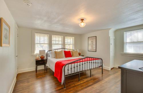 5 Mi to Stadium! Family-Friendly Independence Home - Foto 11