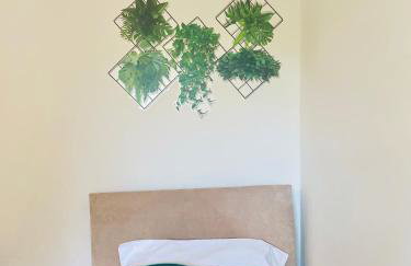 Sittingbourne, Kent - Photo 3