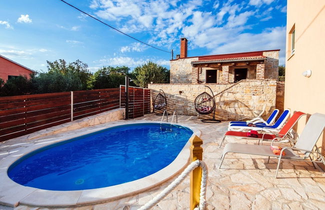 Holiday Home in Jasenice With Garden - Foto 22