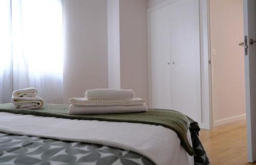 Adarve, con parking y vistas a la muralla - Foto 18