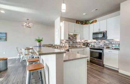 Modern South Pier Condo on Sheboygan River! - Foto 9