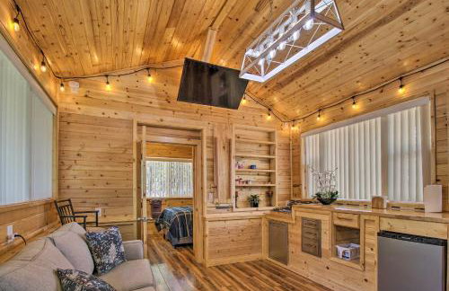 Grill, Fire Pit Pet-Friendly Lakeside Cottage! - Foto 14