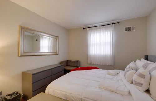 Great for Gatherings! Modern Lanham Duplex - Foto 20