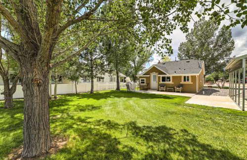 Cozy Farmhouse-Style Cottage by Mighty 5 Ntl Parks - Foto 27