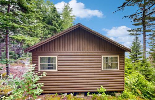 Breathtaking Views! Cozy Log Cabin in Northport - Foto 16