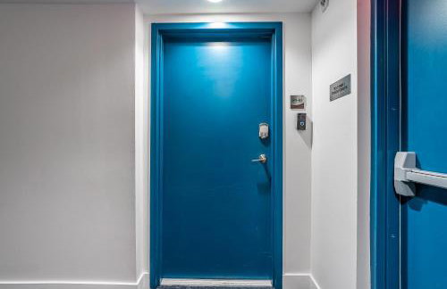 Stylish Apt with Pool and Gym near beach - Foto 37