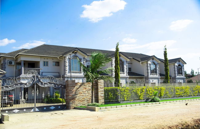 Lusaka Luxe - Your Private Oasis Awaits in the Heart of Zambia - Foto 28