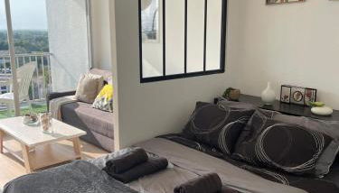 En hauteur, au pied du métro & 7mn du centre Lille - Foto 2