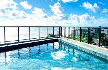 Flat de luxo em frente ao mar - Foto 1