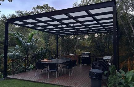 Chalé Novo - 4 quartos - 12 camas - Hidromassagem e Ar condicionado nos quartos - Cond Montserrat - Foto 4