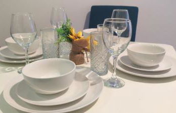 Bee City Cosy Stay - Near Train Stations and Shopping Centre with Paid Private Parking, 500Mbps Internet and Netflix - Foto 27