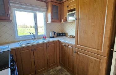 Ruth's Repose Shropshire Country Retreat with private hot tub & Stunning Views - Photo 25