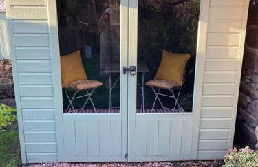 The Old Hat Shop - Foto 25