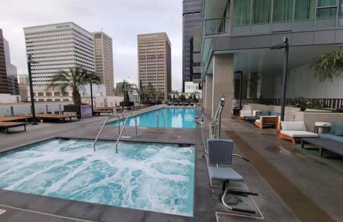 Charming 3 Bedroom Apartment with Pool Near San Diego Convention Center - Foto 16