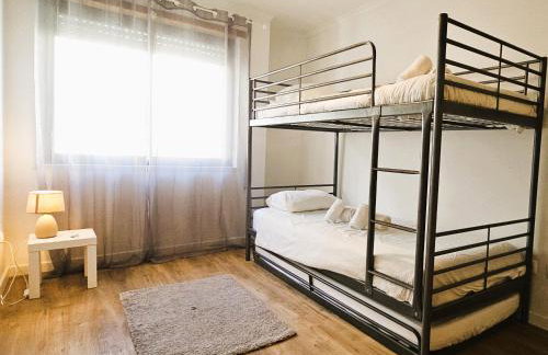 Modern 3 Bed Flat - Beaches, Expo & City Fun - Your Gateway to Lisbon - Foto 34