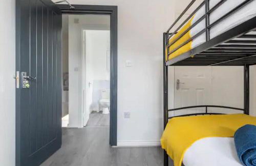 Marston 5 Bedroom Home With Parking Near HS2 & NEC & BHX - Foto 25