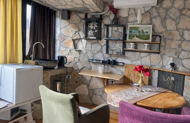 Mahakala Center - Photo 37