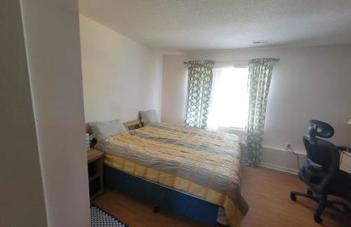 Great 4BR Home Near Emerald Pointe & Downtown - Foto 40