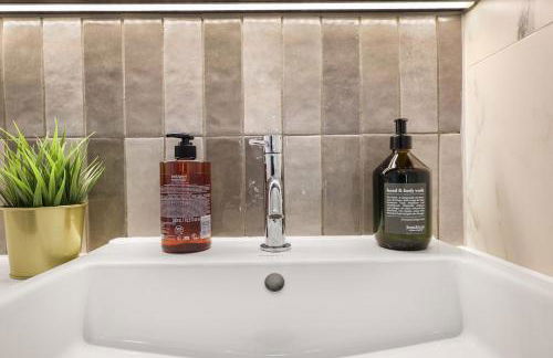 Luxury 2Bedroom 2Bath Coal Yard - Gym - Ac - Lift - 24h - Foto 12