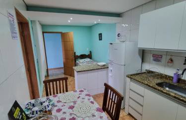 Lindo Apartamento, WiFi Rápido, 2 Banheiros, Suíte, Sala Confortável, Cozinha Completa, Microondas, Entrada Privativa, Perto do Shopping Pátio Matosinhos, 5 min do Centro Histórico - Foto 22