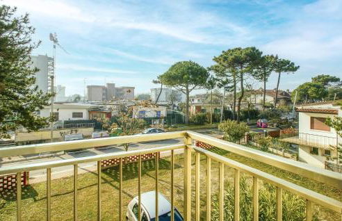 Beautiful Apartment In Lido Di Pomposa - Photo 10