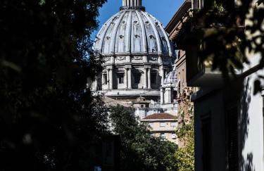 Saint Peter House Station - Photo 4