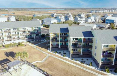 Carolina Waves - Oceanfront Relaxation and Poolside Fun in Surf City! - Foto 41