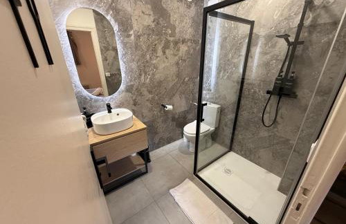 Cocon rénové près du tram - Photo 19