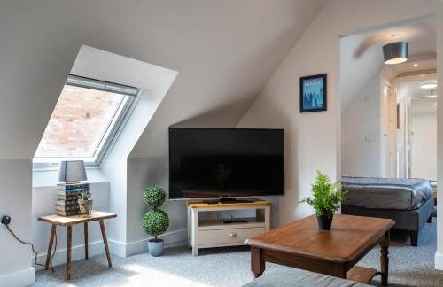 Beautiful new apartment with sheltered parking - Photo 9