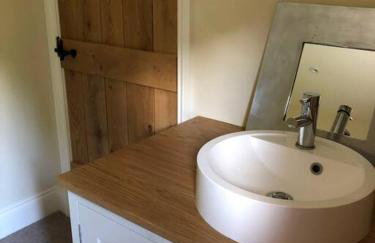 St Anthony’s, bright perkily decorated 3 bedroom house - Photo 19