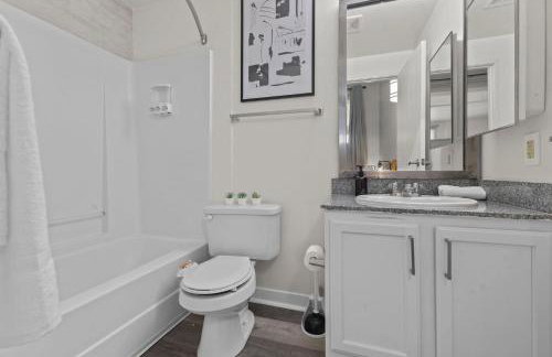 Indy Urban Nest - Sleeps 8 - Skywalk Access - Convention Center - Stadium - Foto 6