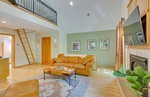 Charming Stockholm Abode in Walkable Location! - Foto 5