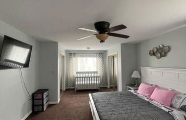 Quiet Private House w Hot Tub/Fire pit/Games - Foto 18