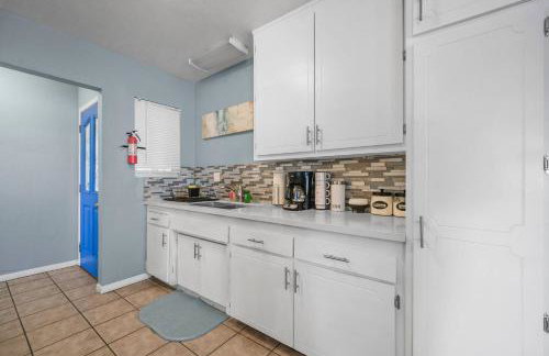 Family Retreat w/ Theater, Pool & Outdoor Dining - Foto 7