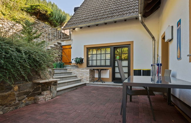 A Modern Apartment in the Hunsruck Region's Romantic Drohn Valley - Photo 65