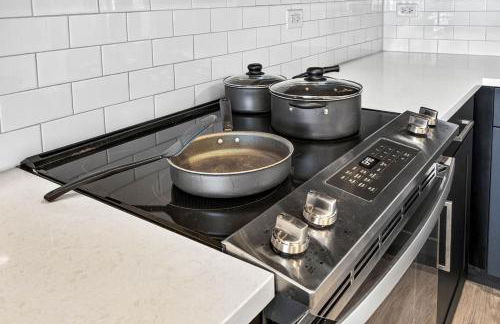 Comfy and Stylish1BD Close to Raymond James - Foto 22