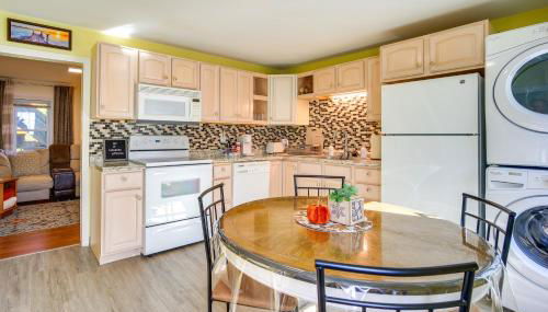 Riverfront Apt with Fire Pit and Yard in Millers Falls - Foto 4