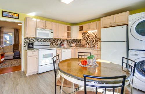 Riverfront Apt with Fire Pit and Yard in Millers Falls - Foto 4